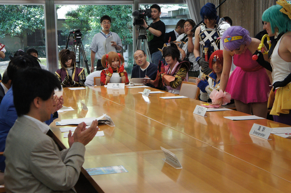 WCS_CourtesyVisit_0729_002.jpg